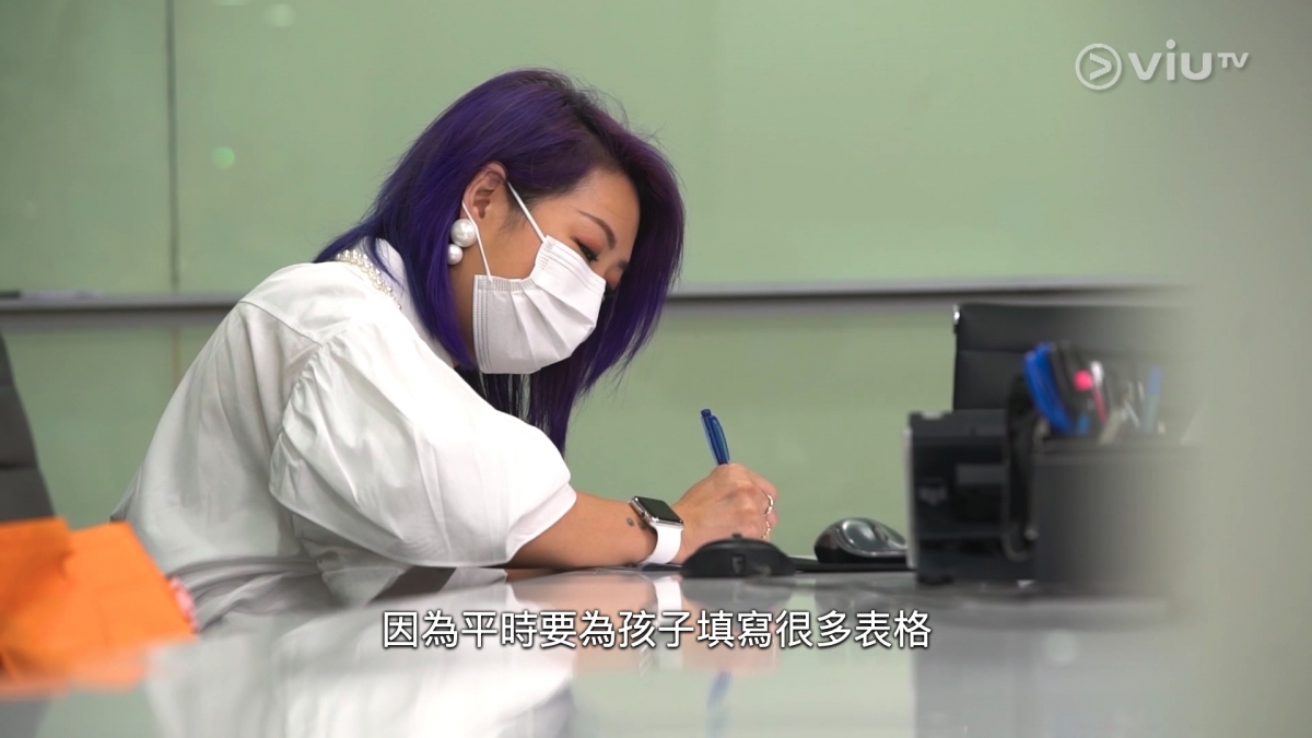 【中女唔易做】朱薰每日訓3個鐘,力盡DJ、妻子、母親三重身分,爆喊:點解媽媽咁難做