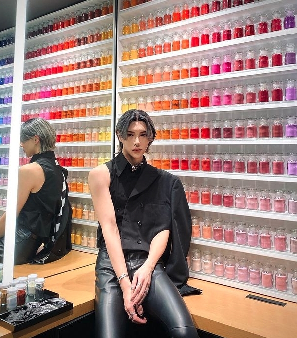 日本一位靠化妝和外貌成名的美男GYUTAE,在IG上坐擁9.6萬粉絲,