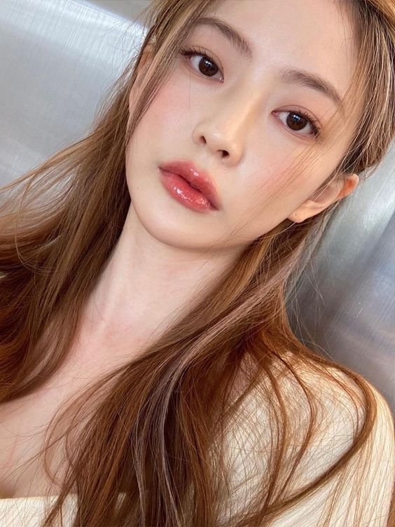 唇膏質地不同畫法也不同?霧面唇&水光唇怎樣畫