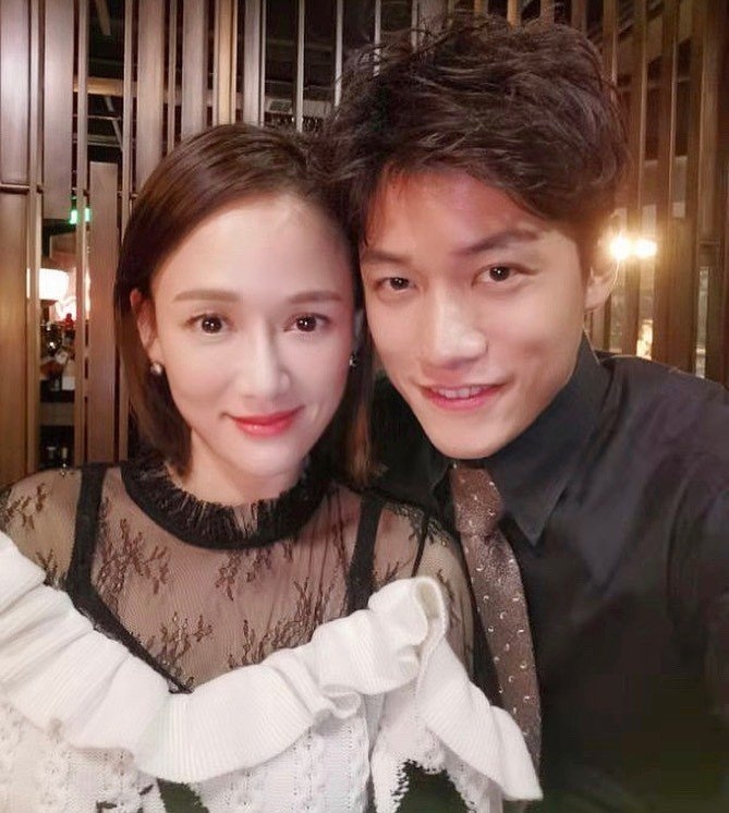 台灣偶像劇女神陳喬恩與小9歲的馬來西亞富二代男朋友曾偉昌(Alan)戀愛甜蜜,多次傳出婚訊