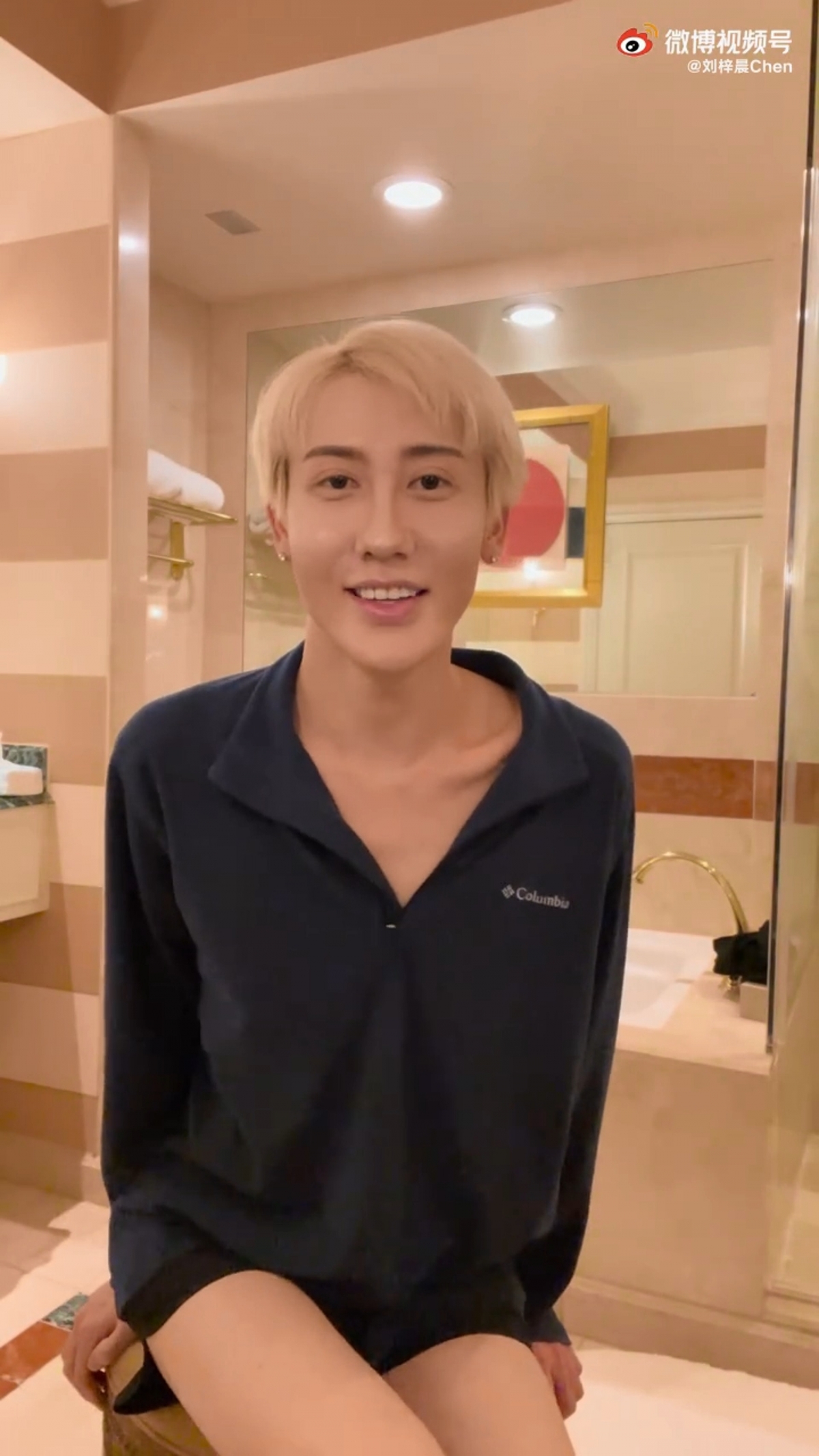 蛇精男劉梓晨似乎終走出陰霾,消失後首在浴室拍片露面向粉絲們分享近況及心情