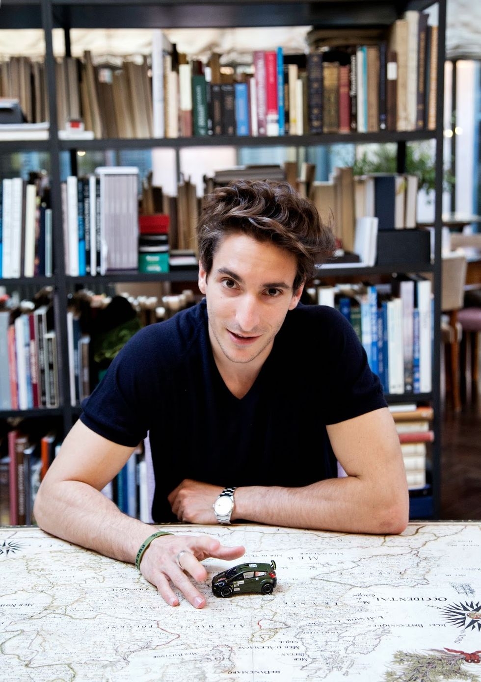 Prada型仔接班人!Lorenzo Bertelli