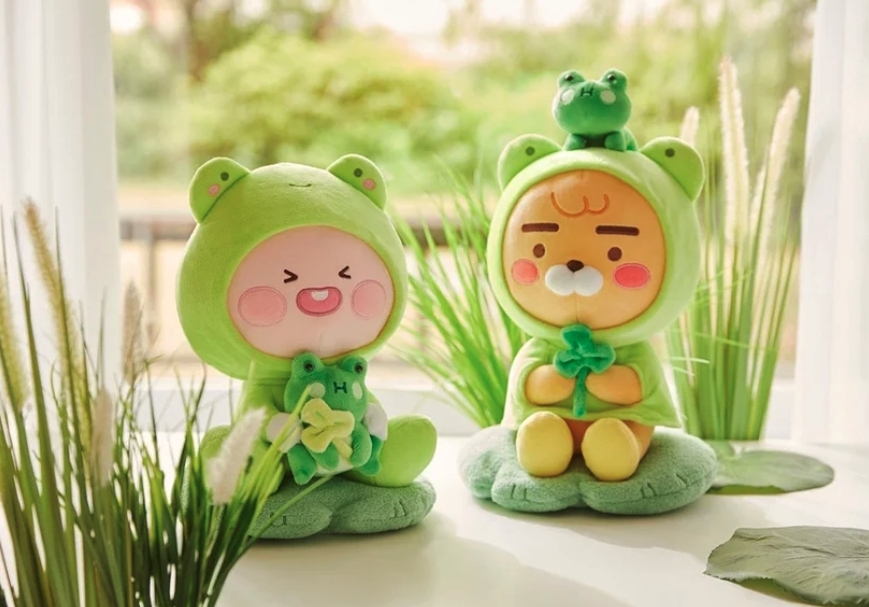 夏日系列當中當然不少得青蛙的造型啦~這款就有Ryan和Apeach2款,它們都穿著青蛙雨衣