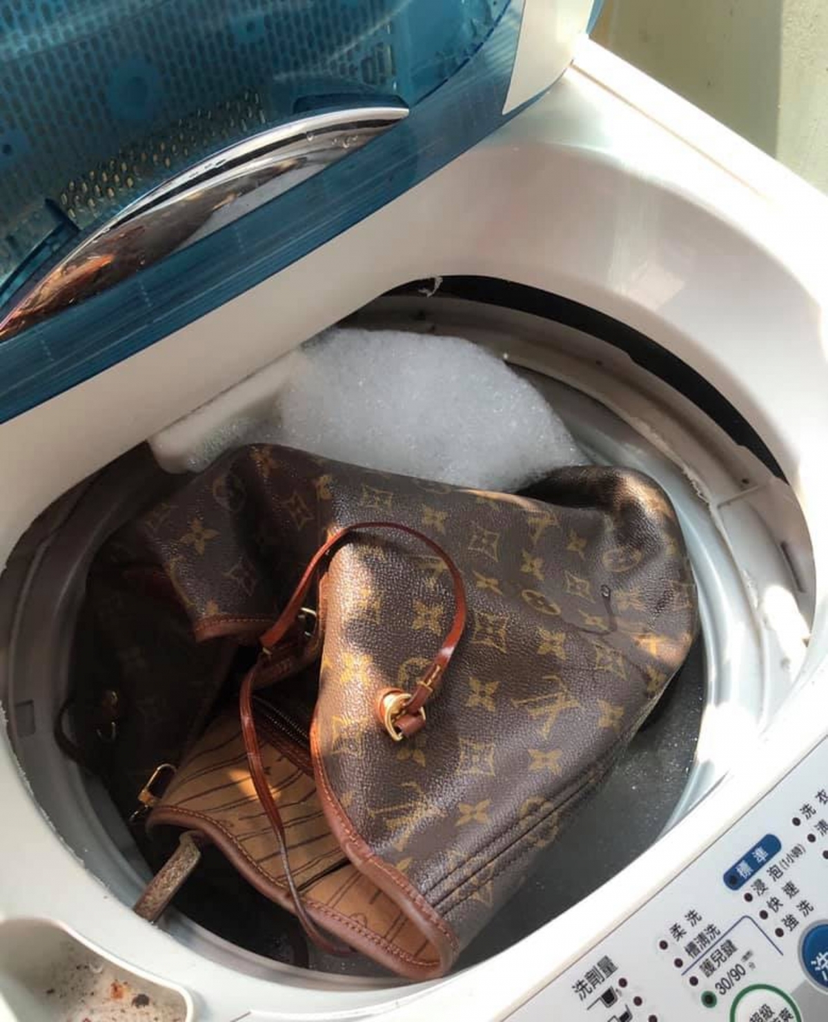 洗名牌手袋, LV袋洗衣機, 洗lv袋, 名牌手袋保養