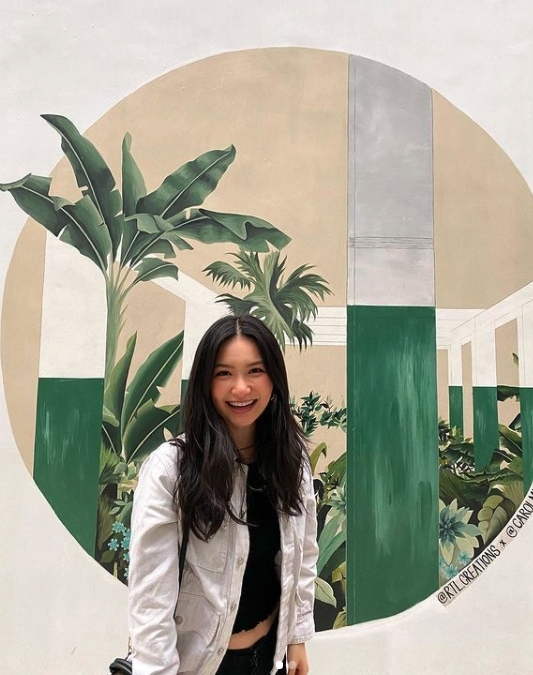 Fabienne會參選港姐,不過竟然就是由TVB高層欽點,力邀她加盟拍劇。