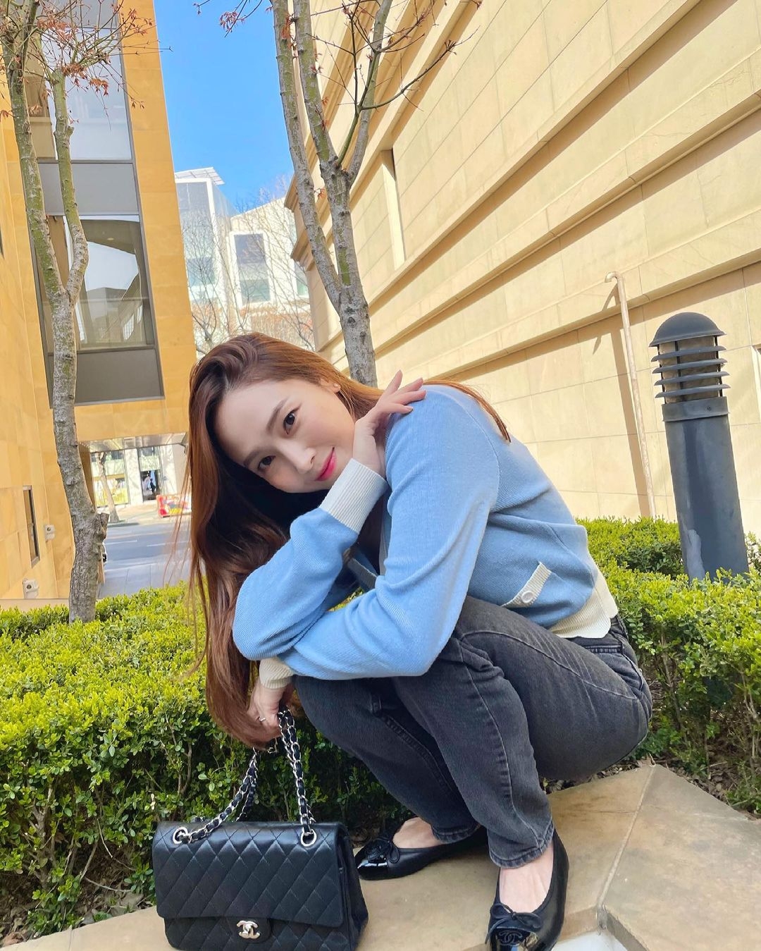 前少時成員Jessica豪曬逾30萬Chanel珍藏,每年買手袋當投資獲封「名牌手袋收割機」