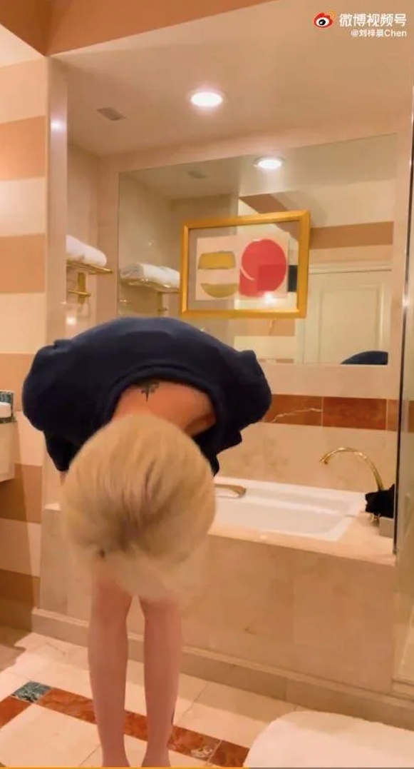 蛇精男劉梓晨似乎終走出陰霾,消失後首在浴室拍片露面向粉絲們分享近況及心情