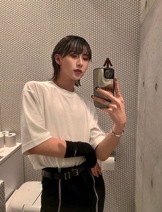 經過媽媽的鼓勵後,GYUTAE更下定決心自己要靠化妝改變患病的自己!