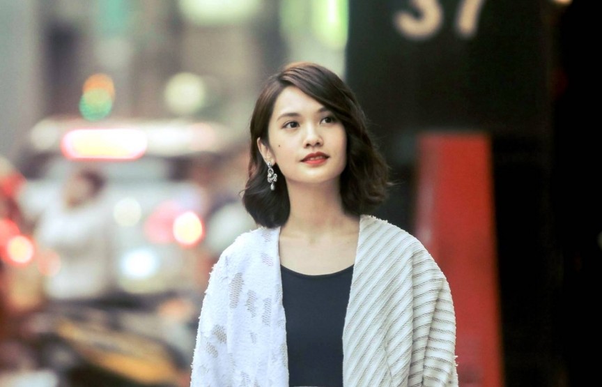 驟眼一看還有點像剛出道超清純的楊丞琳呢～