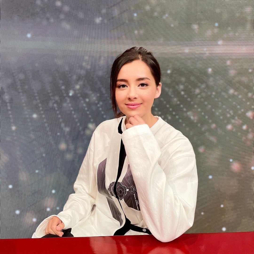 精選10位歷屆港姐高質素顏照!朱千雪妝前妝後近乎0差別,有人素顏比化妝更靚?