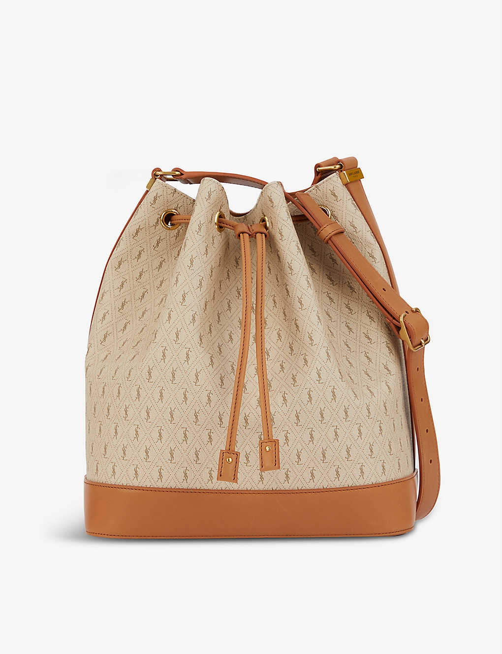 【名牌手袋2021】6款歷久不衰又百搭的「水桶袋」！最平5,400就能入手，網購LV/Loewe/YSL矚目款