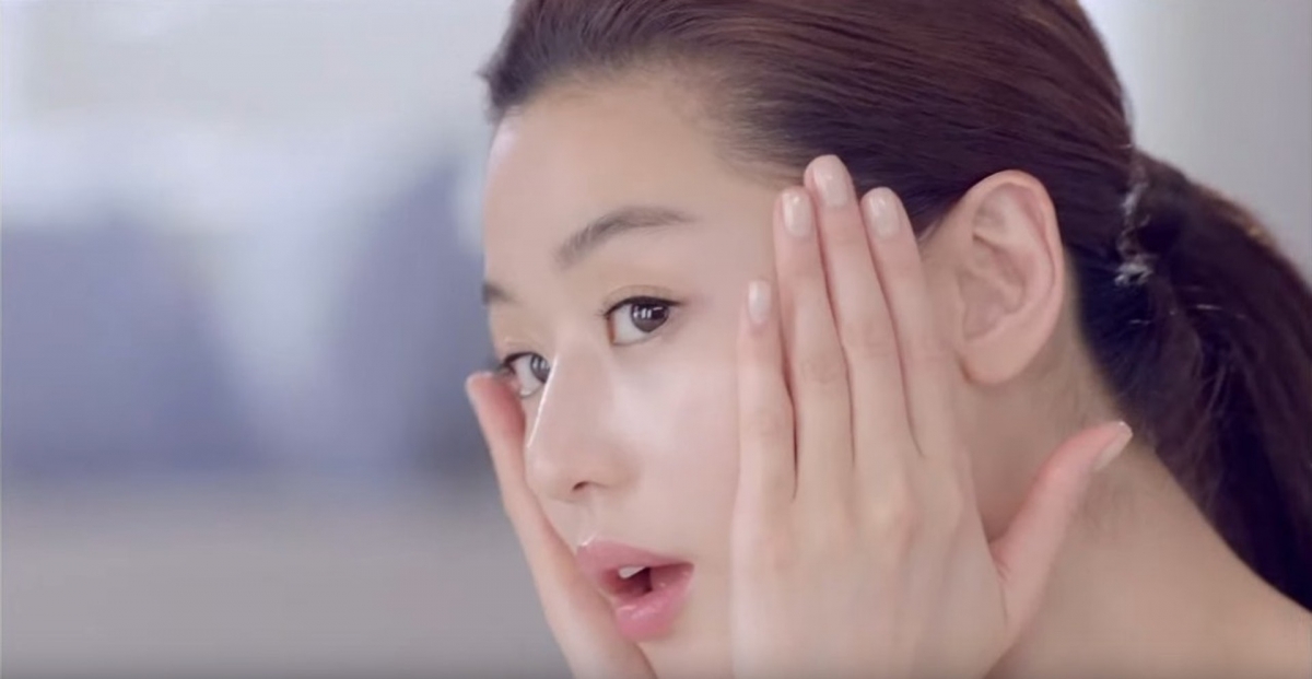 逛街時更會著眼「祛皺祛斑」等護膚品,不惜花大量金錢在保養品上呢~