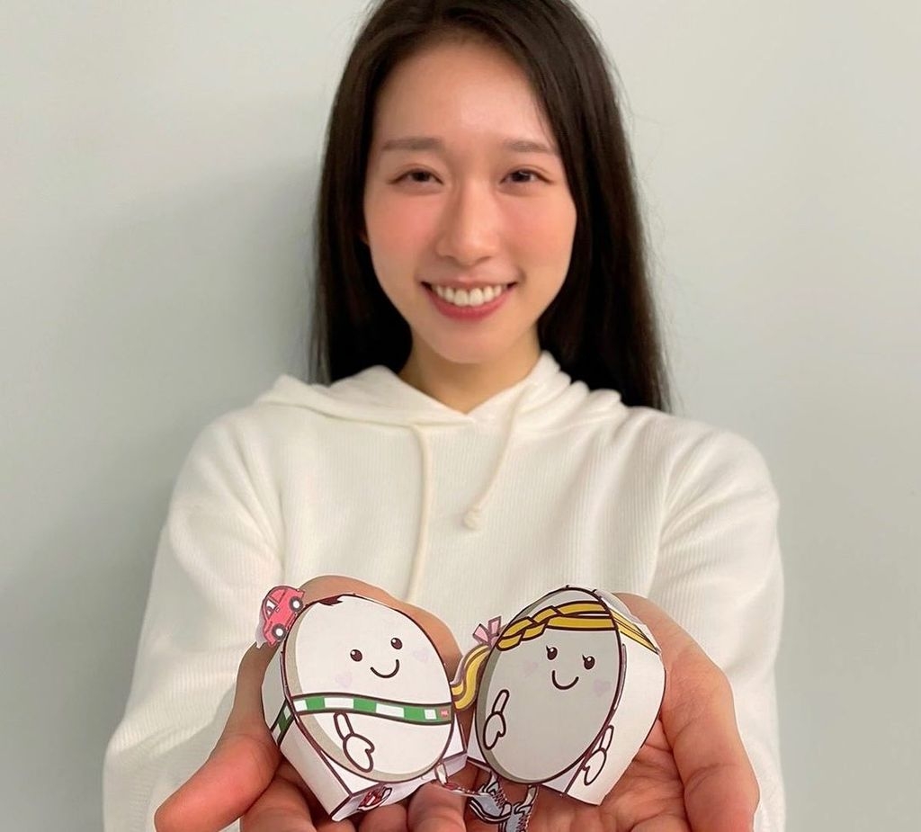 江旻憓江旻憓在比賽場上相當專業,雖然早已登上香港重劍一姐,但是私下的她生活樸素