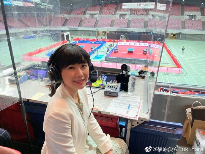 日本前乒乓球運動員福原愛自爆出婚變風波後再度復出,擔任富士電視台的比賽評論員