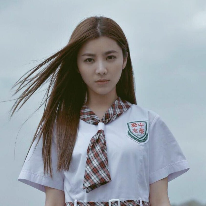 ViuTV 行山節目《美女郊遊遊》的另一位「Double S」主持陳欣怡現年 28 歲