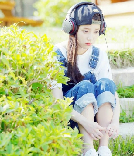 有著老靈魂的女孩們,開始不會留意近時熱門的新派台歌曲,就連樂壇的新人也不會認識