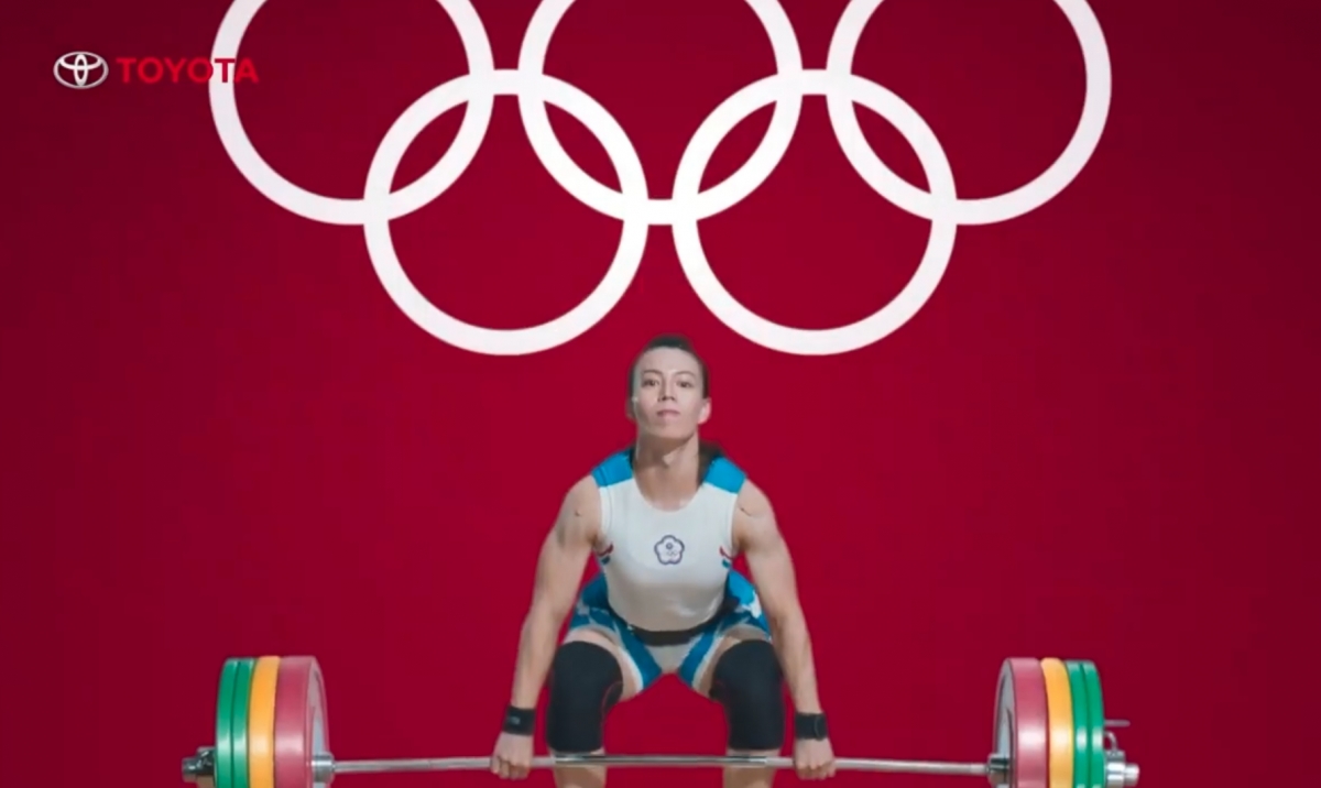 27歲的郭婞淳3度挑戰奧運,首次在倫敦奧運獲第8名,5 年前里約奧運則獲得銅牌,這次捲土歸來可說是大成功,被封「舉重女神」!