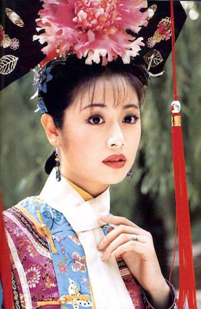 另外自稱孟華健的周華健翻版,就和雍杰倫一起曾出道過當組合「周而復始」,網上更流傳曾有演唱會門票發售,實為誇張!你又認為以上的山寨版藝人網紅模仿得像嗎?