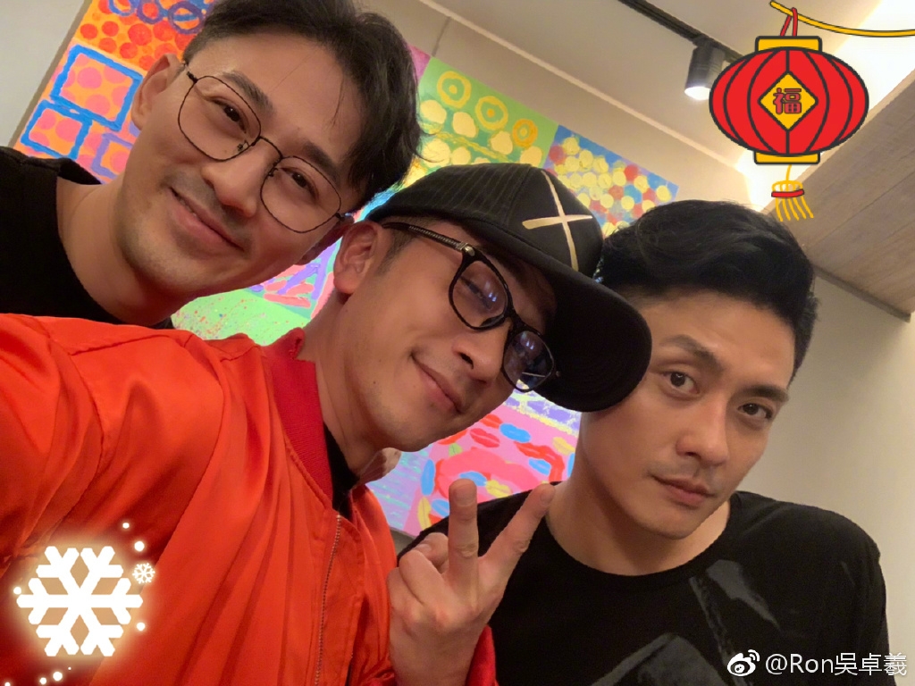 個性較獨行俠的Sammul,近年幾乎沒有與另外三子合體聚會,反之林峯、黃宗澤、林峯卻時有互動跟合作!