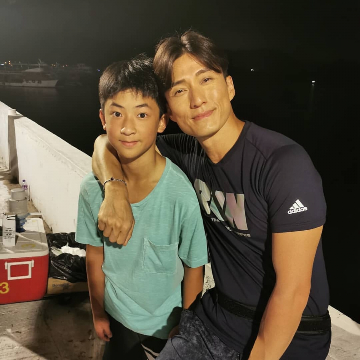 網絡上流傳的一張萬能Keymeme圖,因為一個男童的一句「乜嘢叫保險啊?」爆紅。當時原來他是保險廣告的童星楊凱博