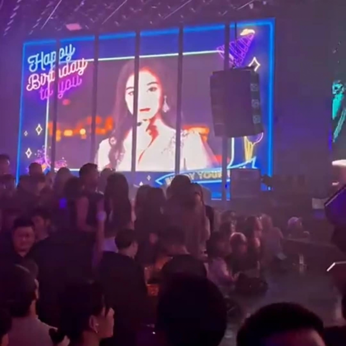賭王何鴻燊孻女何超欣生日派對相片中可看到,整場派對極盡奢華
