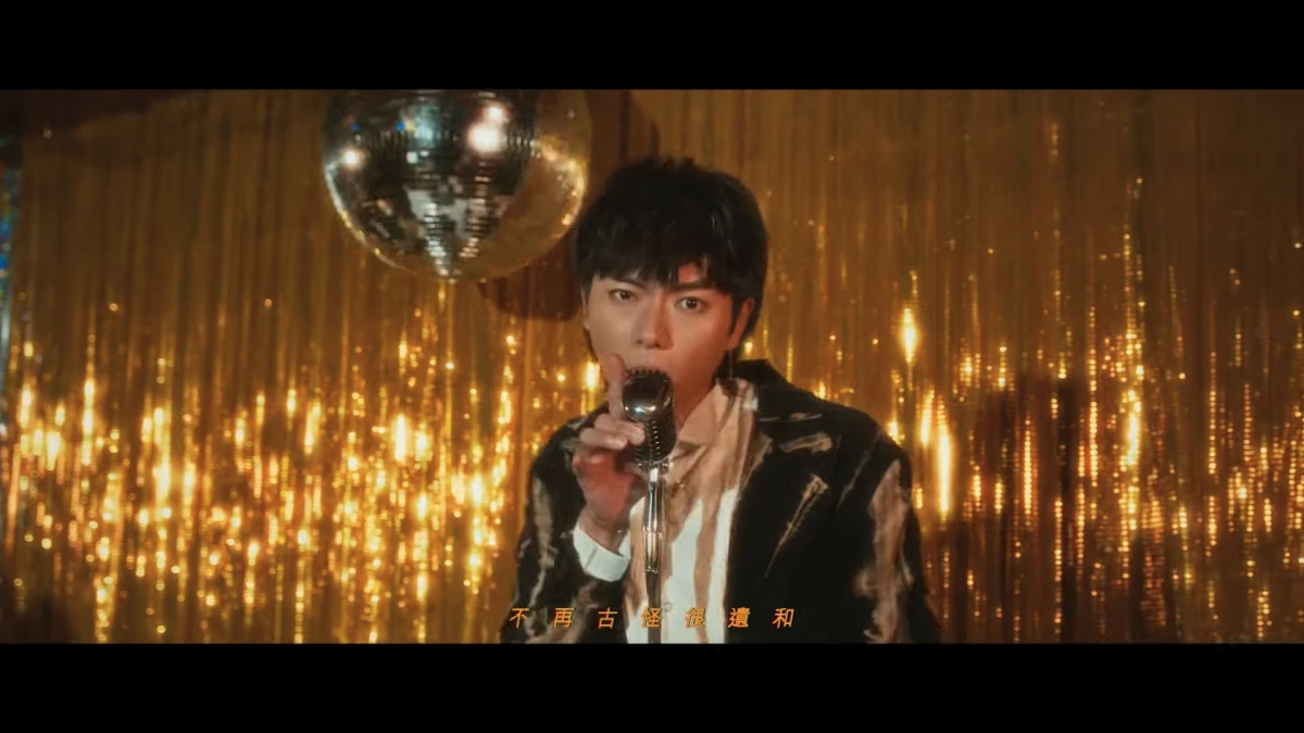 網民為滿足過世好友訂製Error及花姐紙紮公仔惹爭議,被批:不尊重,影響生人