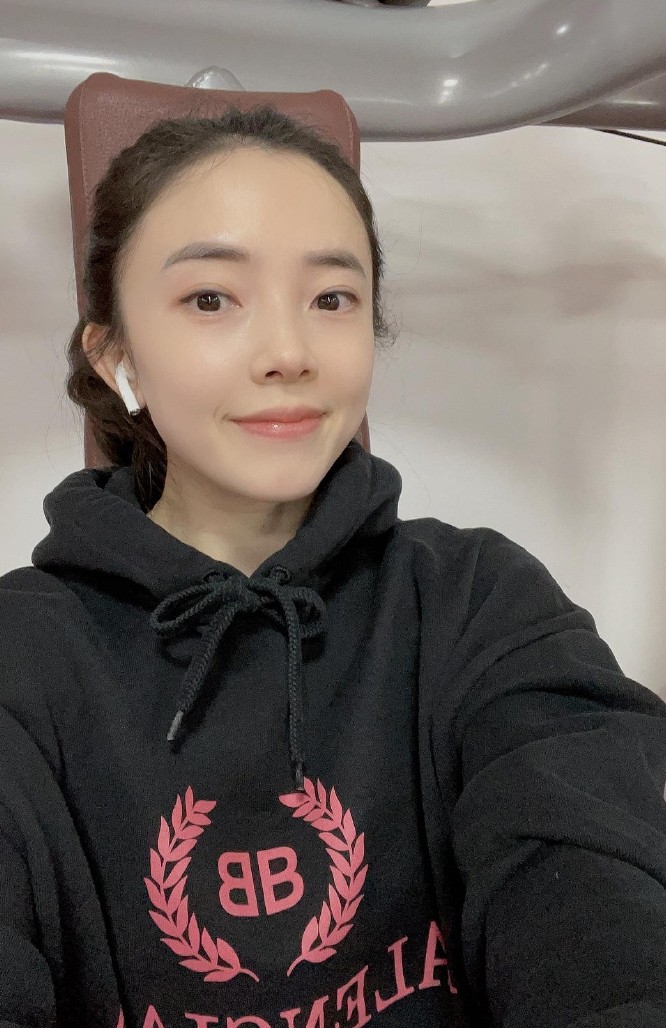 韓國乒乓球運動員田志希在乒乓球混雙打入 8 強賽,實力相當厲害