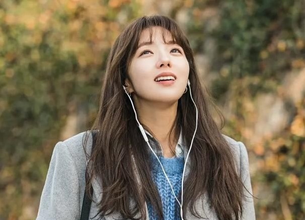 心累的老人系女生,雖然你們再不青春單純,但是年月的痕跡能讓你們的內心變得更踏實