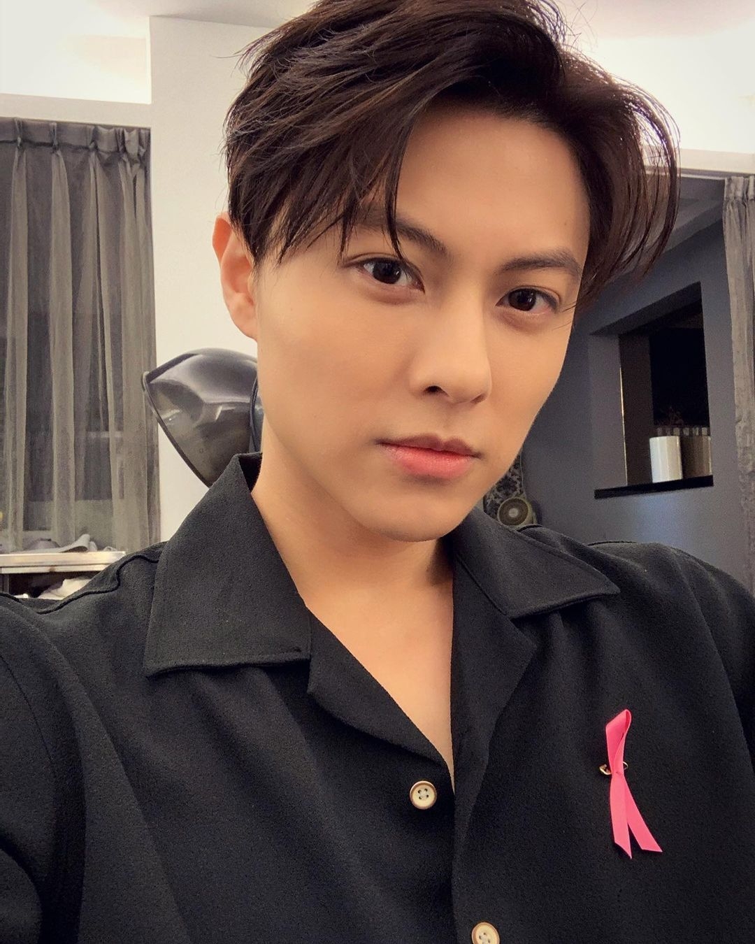 王子鄧麗欣被爆分手內幕!男方疑經常與一台灣女星結伴夜蒲?深夜發文回應2