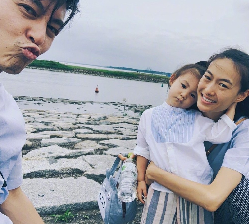 陳冠希秦舒培夫婦則捐出 50 萬