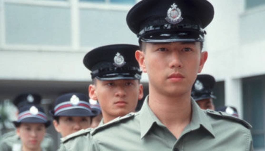 現年43歲的前無綫小生陳鍵鋒(Sammul),當年絕對是大台力捧對象之一!