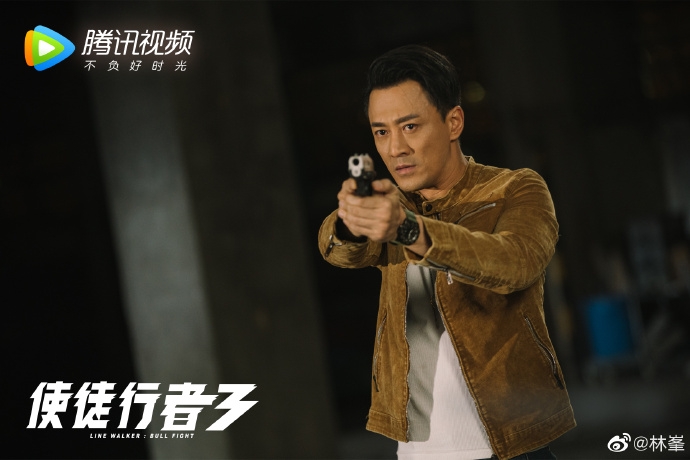 41歲林峯或回歸香港樂壇!簽華納+林家謙作曲助陣,曾因《CHOK》被喪插?網民超期待:把聲出名靚