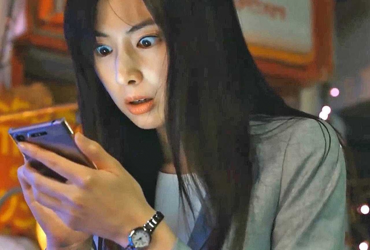台妹表示不敢相信:「傻眼,不是吧!」男生就直接道出妹妹的外型:「戴眼鏡香菇頭」