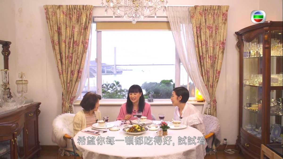 江欣燕認為離婚後生活有更多時間陪伴家人,在戀愛觀上也有巨大的變化:「大個咗唔會好似以前咁『我要戀愛』就夠,感覺呢樣唔係最緊要嘅嘢。