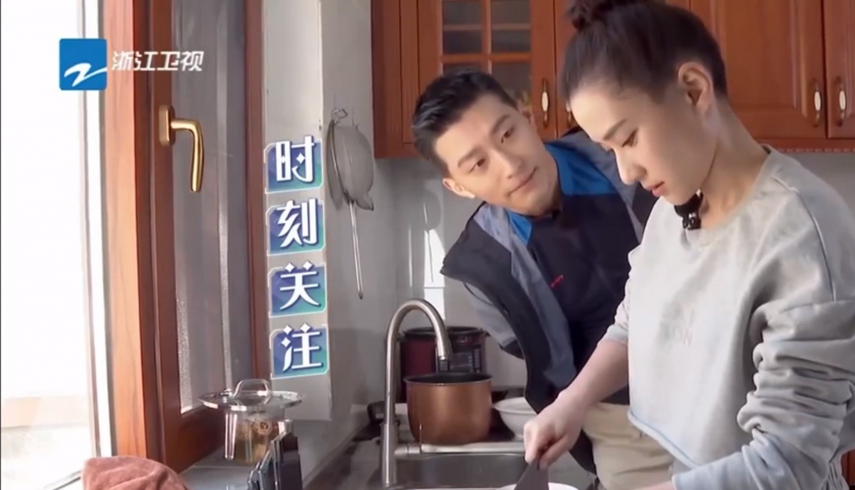 何超蓮直言享受「富家女」光環,起步比人快!生活富貴,但直言零用錢唔多?
