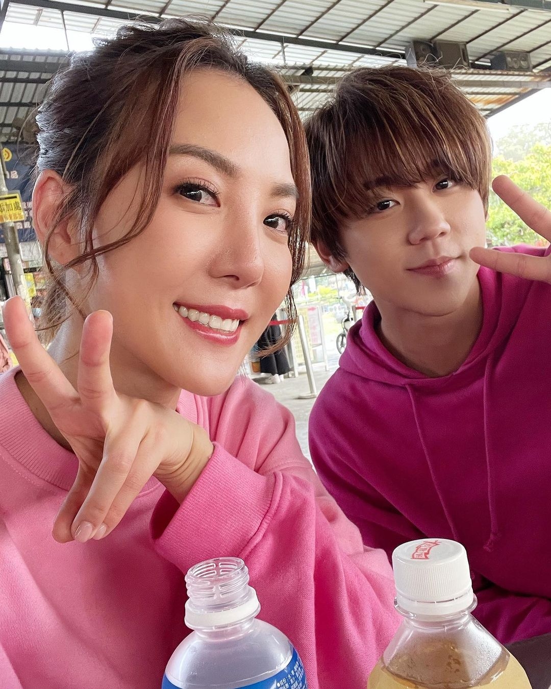 Alina 已成為 ViuTV 重點力捧的藝人,但似乎曝光率、節目比率亦未見上升,相比起其餘如強尼、、陳俞希(Hailey)、沈殷怡(Shirley)等 ViuTV 藝人,Alina 的工作機會似乎的確較少。
