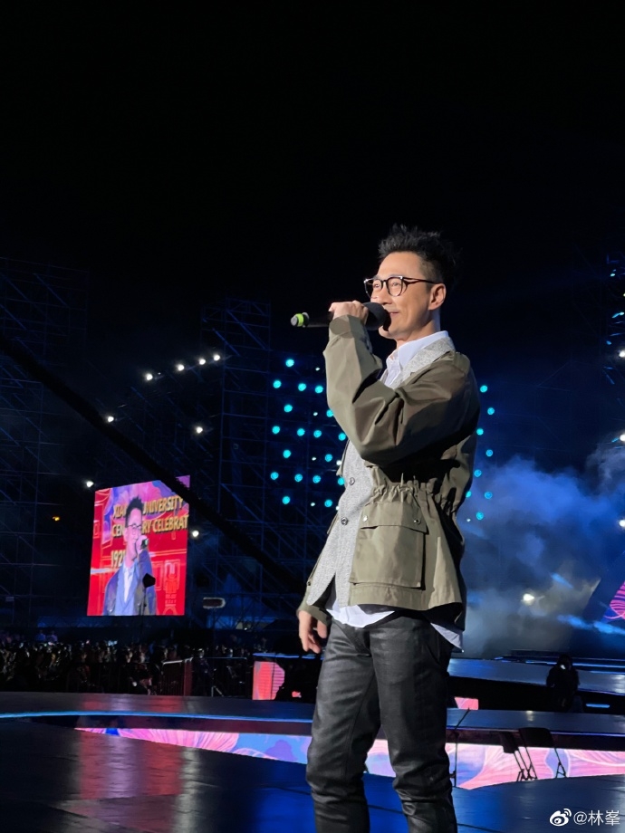 41歲林峯或回歸香港樂壇!簽華納+林家謙作曲助陣,曾因《CHOK》被喪插?網民超期待:把聲出名靚