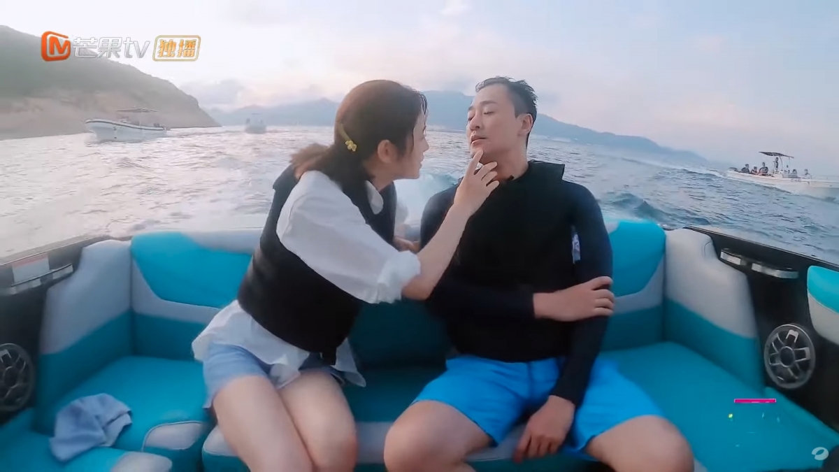 【妻子的浪漫旅行】張馨月大爆林峯「要人幫手剪指甲」兼爛玩,講「你放心」代表夜番屋企?