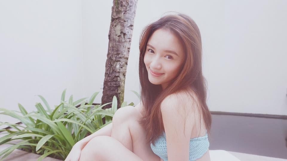 TVB女藝人鄺潔楹(Judy)成功靠《愛.回家之開心速遞》一劇彈起,以甜美的外貌和苗條的身材吸引不少粉絲