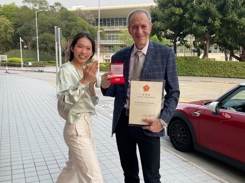 江旻憓放棄了倫敦奧運,並不表示她放棄重劍,在大學仍有練習並參加不同的劍繫比賽