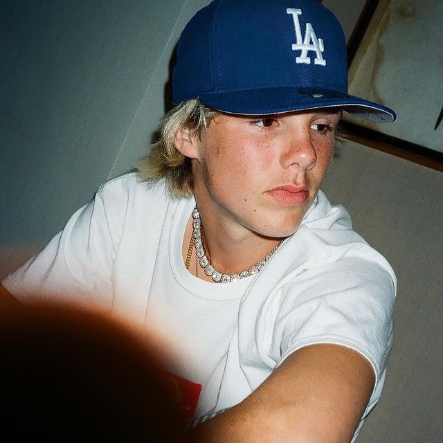 碧咸分享了一張與二仔 Romeo Beckham及細仔 Cruz Beckham 的合照