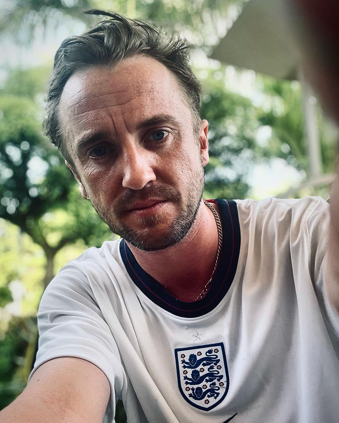 近日在《哈利波特》中飾演反派的「跩哥馬份」的 33 歲英國男演員 Tom Felton 發佈新照片