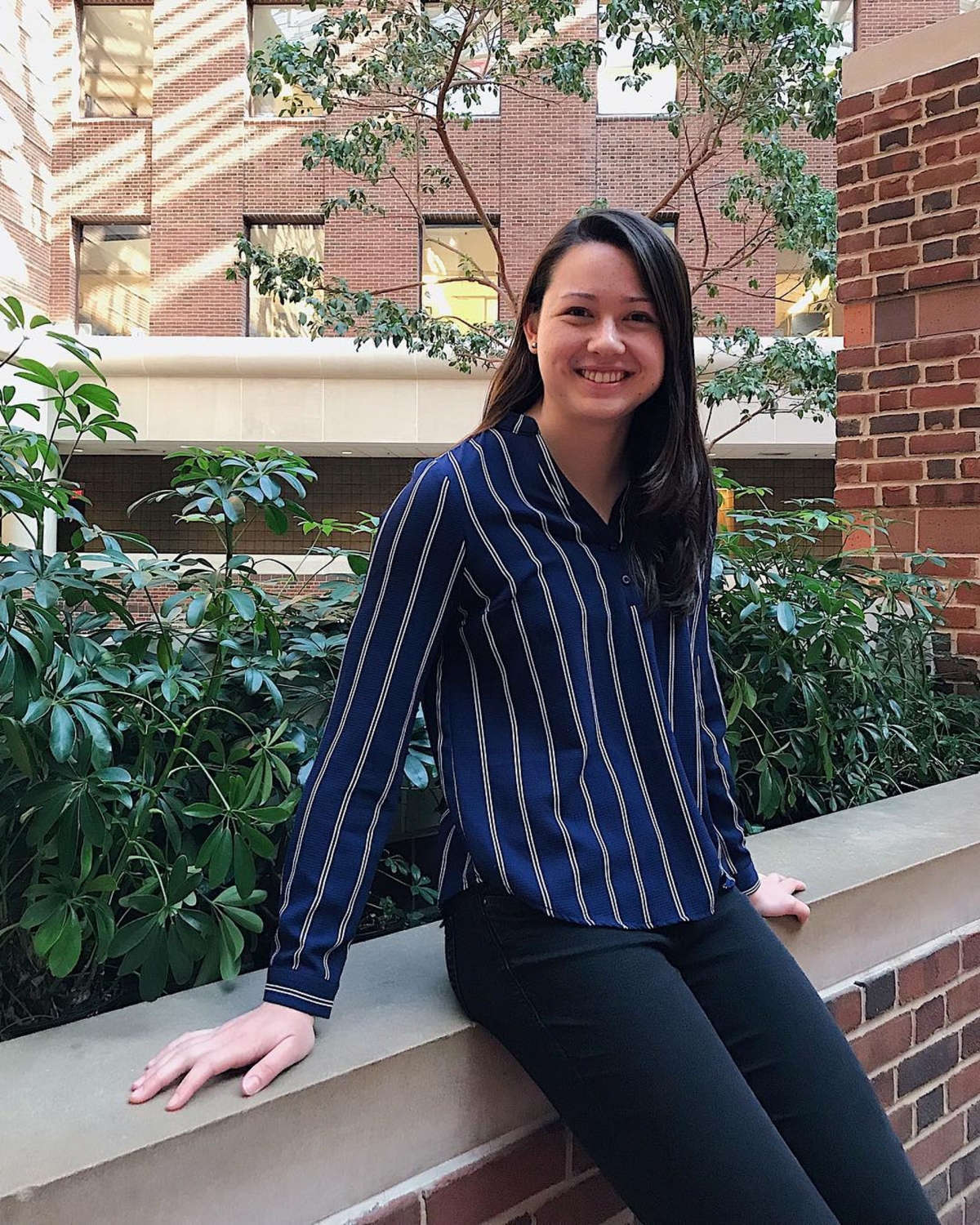 在東亞運、仁川亞運獲獎無數後，她中六時曾因為學業暫別泳壇，最後在香港文憑試DSE中獲得7科35分的成績