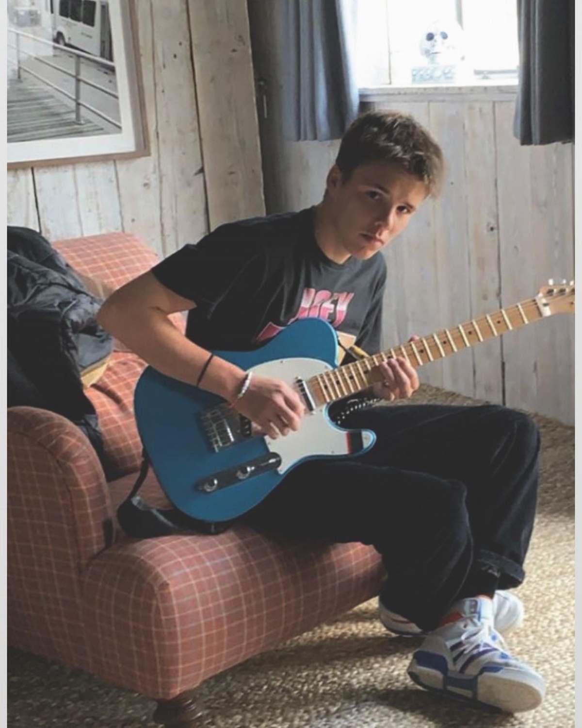 碧咸David Beckham細仔Cruz Beckham 自小就很有唱歌的天份,並且一直都有意當歌手。