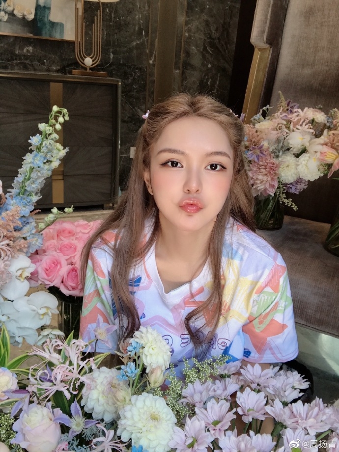 節目播出後網民才驚覺原來是一場誤會,亦有很多網民大讚周揚青直接在節目中解開疑團相當聰明