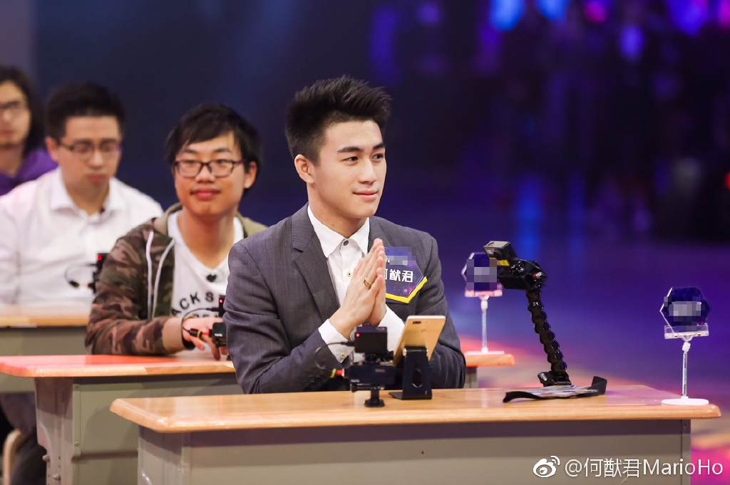 畢業於麻省理工學院的何猷君一直以學霸身份見稱,他不但是當時史上最年輕進入麻省理工攻讀金融碩士的學生,