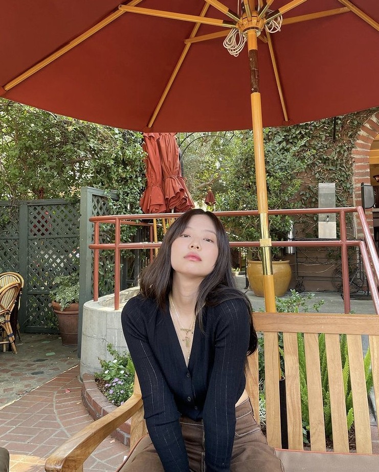 難道GD和Jennie的戀情在雙方的朋友圈中,已是「公開的秘密」?
