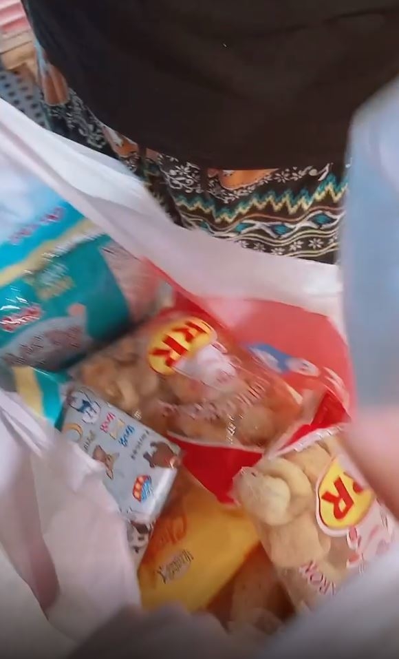 藝人張柏芝對工人姐姐超好!