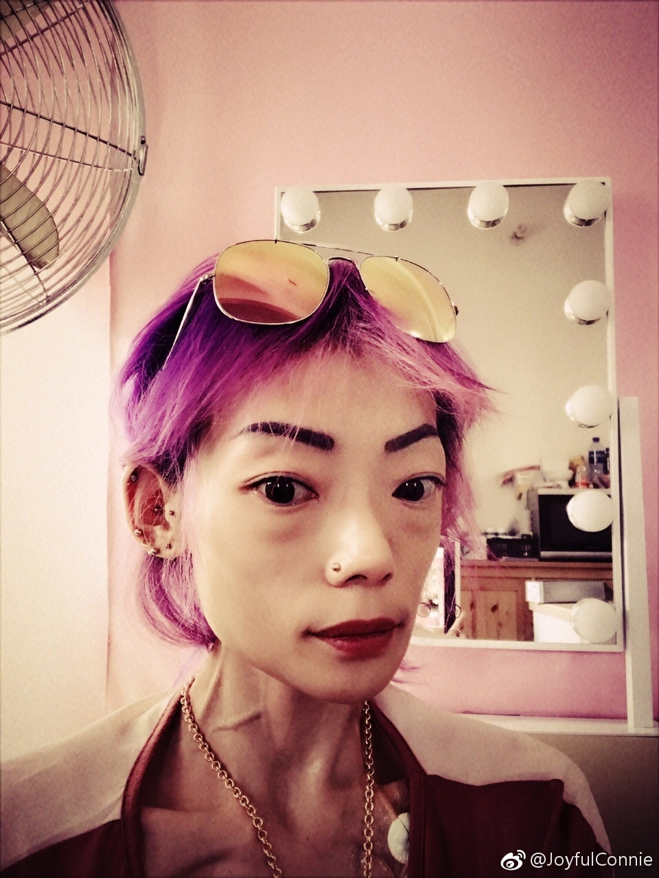 令 Constance 需要進行多達十多次的手術，切走胃部同大部分腸臟，連正常進食都有困難，只能靠注射營養液維持身體機能。