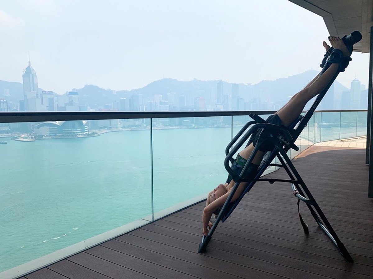 容祖兒物業身家|豪宅中亦有一個大大的露台,並坐擁無敵海景,令人感到羨慕